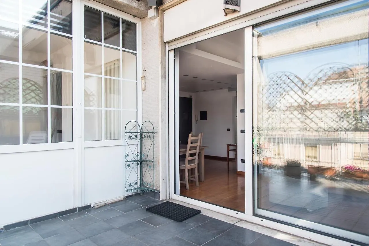 Apartment Youhosty - Brocchi 24 Milan Italy